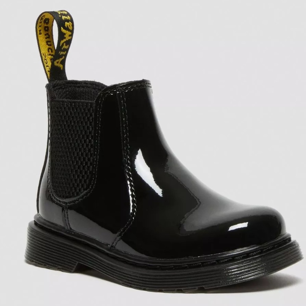 BRAND NEW Dr. Martens AirWair Patent Chelsea Boots